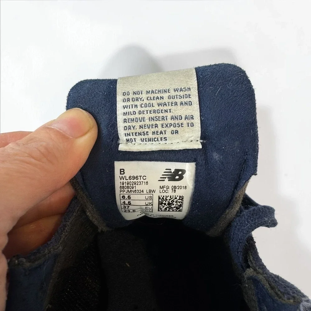 New Balance 996 Women's Navy Suede Running Sneakers Size 6.5 WR996TC Retro